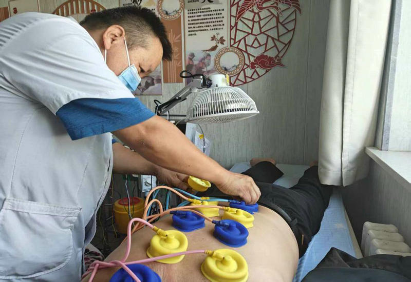 ��˶������ҽԺ��չ�м����뻧��������